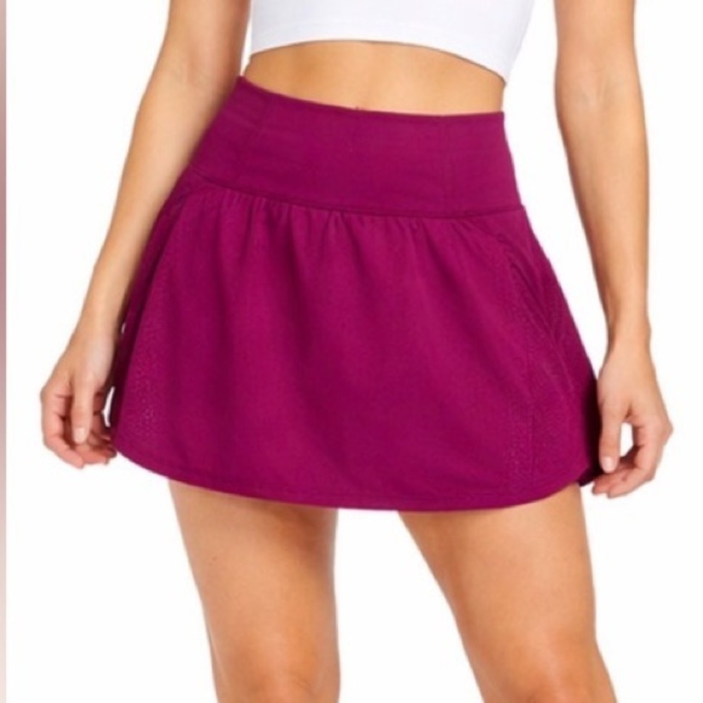 NWT ATHLETA RUN WITH IT 14” SKORT  BURGUNDY RUNNING SKIRT Size XL